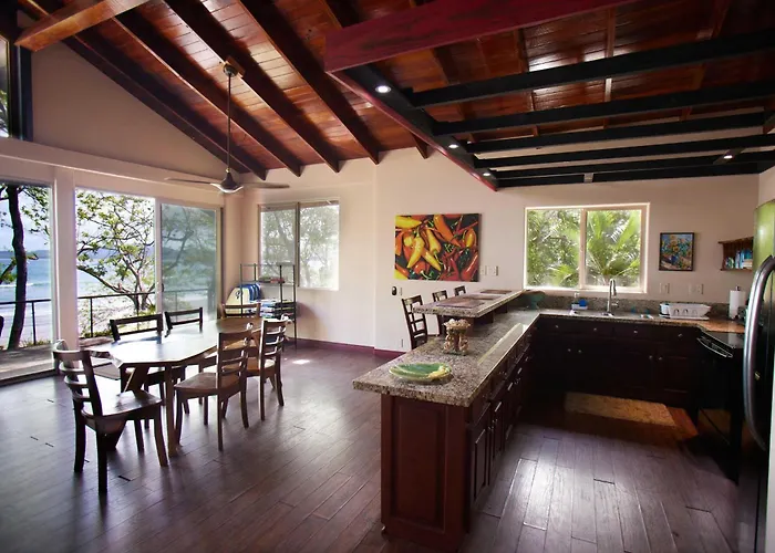 Casa Del Mar Apartment