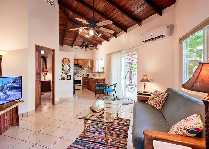 Casa Del Mar Apartment